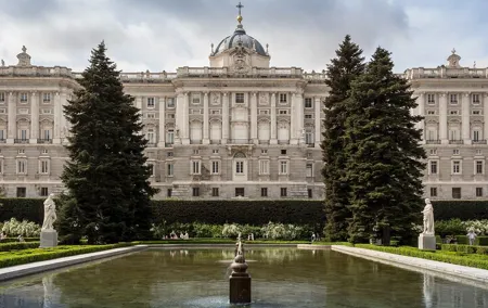 Guided Tour of the Royal Palace of Madrid with Entrance