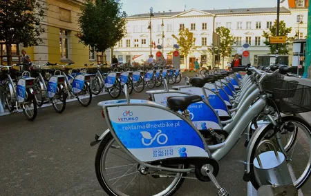 BIKE ADVENTURE : 4-hour sightseeing tour of Warsaw /inc. Pick-up/