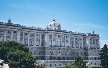 Private tour of the royal palace, private guide, fast entrance and pick up at the hotel.