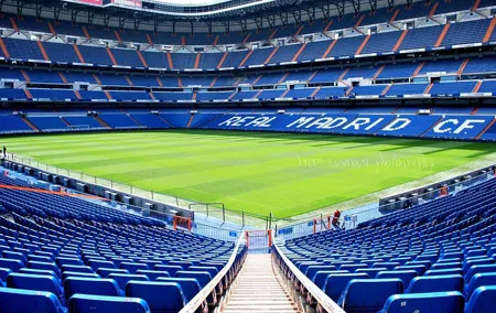Private Tour: Santiago Bernabeu Stadium & Modern Madrid with Hotel pick up