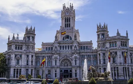 Private 4-hour City Tour of Madrid with Hotel pick-up