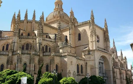 Private Tour: Segovia Day Trip from Madrid by High-Speed Train