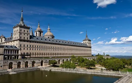 El Escorial and Valley of the Fallen Private Tour From Madrid