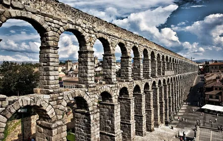 Magnificent El Escorial and Unique Segovia