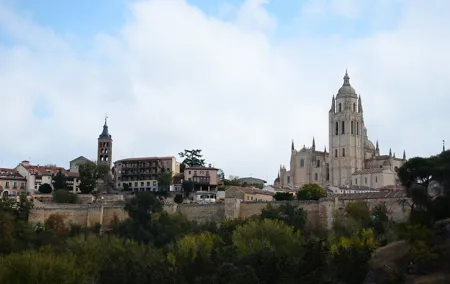 Segovia private tour from Madrid by private car