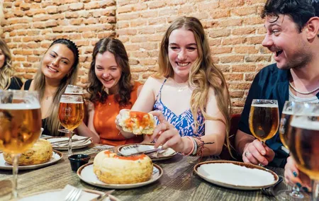Madrid: Private Tapas & Wine Food Walking Tour in La Latina