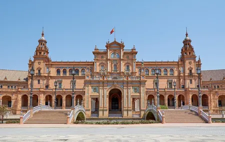 3 Day guided tour Caceres and Seville from Madrid