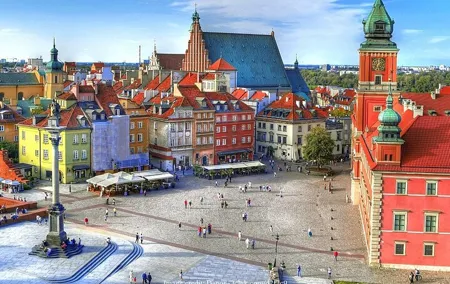 A Day in Warsaw: Private Full-Day Highlights Tour