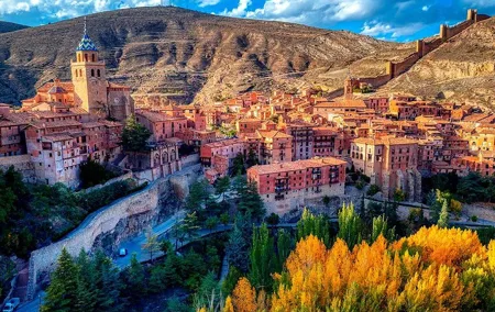 Full-Day Private Scenic Tour in Albarracín and Cuenca from Madrid