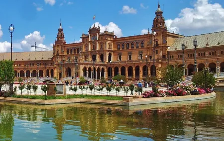 2-Day Guided Tour to Cordoba and Seville from Madrid