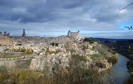 Private Full-Day Guided Tour from Madrid to Toledo in a Luxury Vehicle