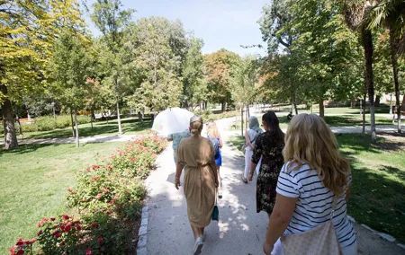 Skip-the-line Madrid Royal Palace with tapas tasting & Retiro Park