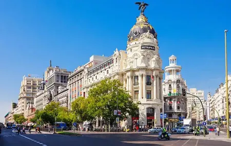Madrid to Lisbon to 3 stops : Toledo, Merida & Evora
