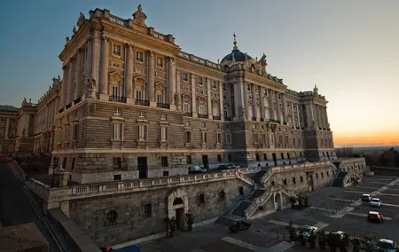Royal Palace of Madrid Private Tour with Official Guide