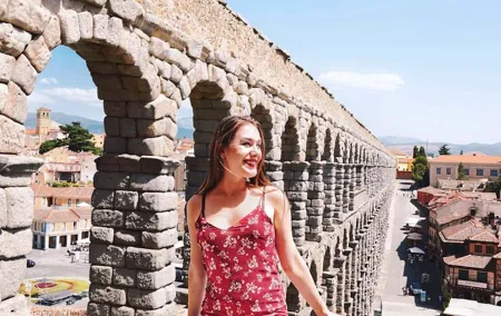 From Madrid : Full-Day Avila and Segovia ComBo Tour (with Transportation)