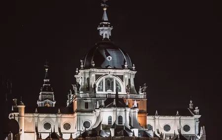 Private Photography Tour in Madrid with Personal Guide and Photographer