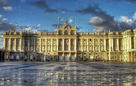 Madrid Highlights & Royal Palace Private Tour with Hotel pick up
