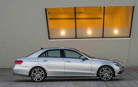 Private One-Way Transfer to OR from Madrid Airport with private pick up