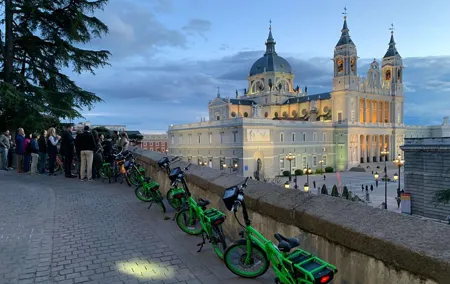 Madrid Sunset and Night Lights eBike tour