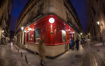 Craft-Beer and Tapas Tour in Madrid