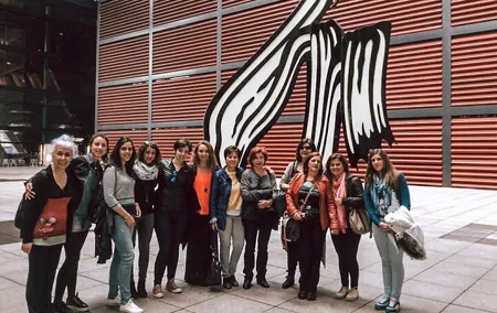 Private Art Tour to Reina Sofía Museum with Local History Expert in Madrid
