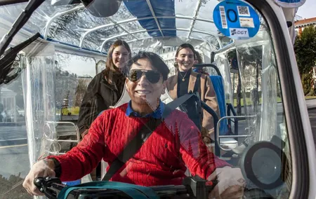 Eco Friendly Tuk Tuk Experience with the Local in Madrid