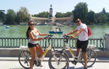 Madrid Retiro Park and Literary Quarter by Bike