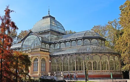 Private Madrid Walking Tour: Famous Retiro Park with official tour guide