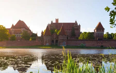 One day, private city tour to Gdansk and Malbork from Warsaw by express train