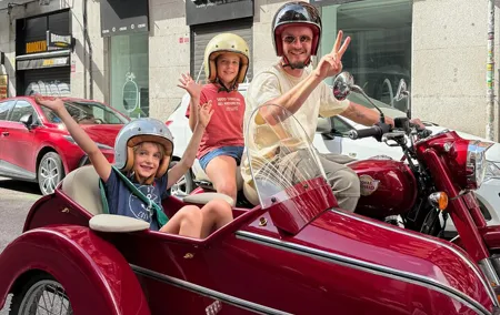 Madrid Highlights 1 hour Iconic Monuments by Sidecar