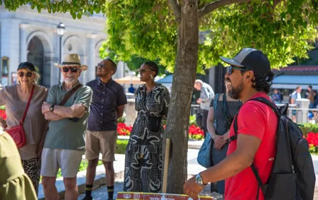 Madrid Essential Walking Tour – With Pintxo & Refreshing Drink