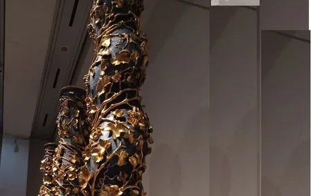 Guided Walking Tour of the Royal Collections Gallery