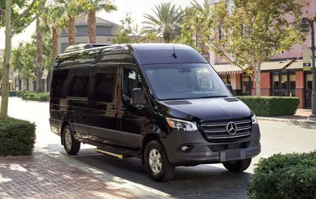 Arrival by Private Minibus from Madrid Airport MAD to Madrid