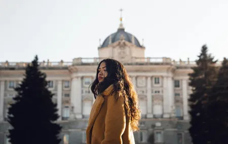 Regal Moments Professional Photoshoot at Palacio Real