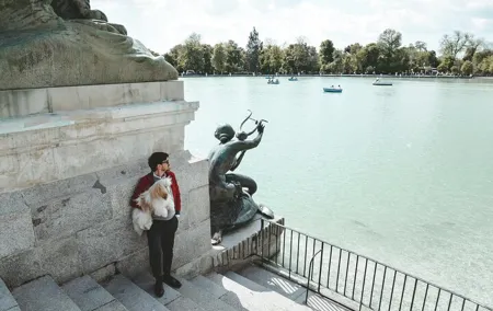Enchanting Moments Professional Photoshoot at Retiro Park