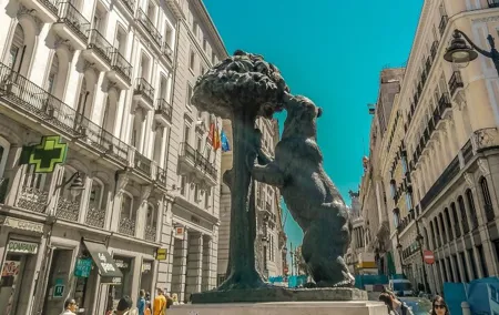 An Architectural insight of Madrid on a Private Tour with a local