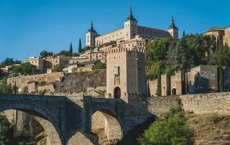 Toledo PRIVATE TOUR VIP PICK UP,TRANSPORT AND ENTRY MONUMENTS