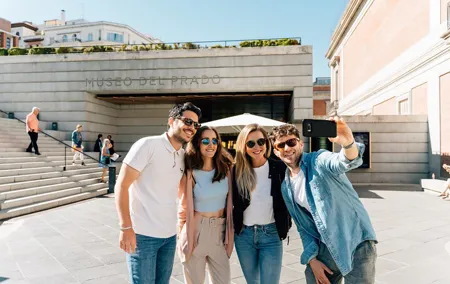 Madrid's Treasures: Prado Museum and Royal Palace Private Tour