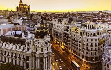 Private tour of Madrid and Las Rozas Village with hotel pick up and drop off