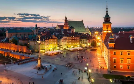 Old Town with Royal Castle + Warsaw Uprising Museum: PRIVATE TOUR /inc. Pick-up/