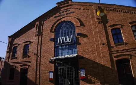 The Best Vodka Museum Tour in Warsaw by luxury car
