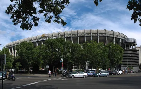 Private tour of Photography at best locations in Madrid with a local