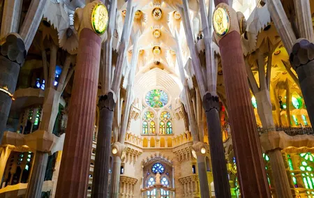 Sagrada Familia VIP Tour Skip the Line with Small Group
