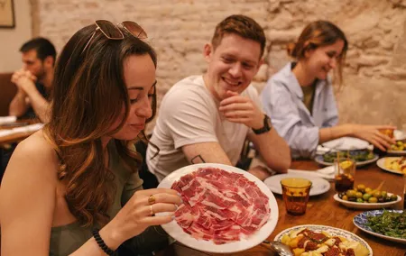 Barcelona: Guided Food Walking Tour with Tapas and Wine