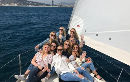 Barcelona Sailing Cruise with Light Snacks and Open Bar