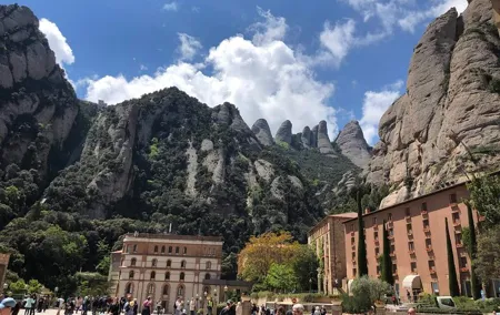 Montserrat Private Tour from Barcelona with Pick-up