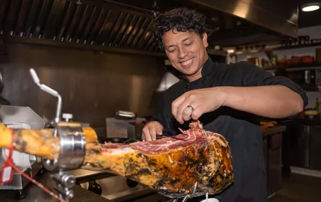 Old Town Tapas Adventure: Eat and Drink Like a Local in Barcelona
