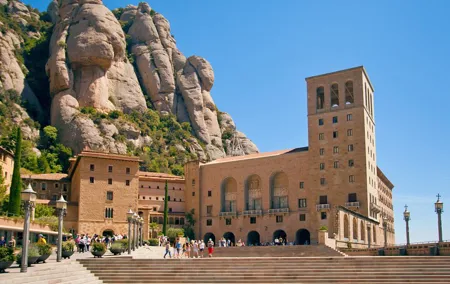 Montserrat Tour with Cogwheel Train, Monastery & Black Madonna