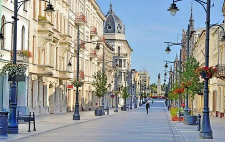 Private transfer between Warsaw and Łódź (One way/ Round trip/Chauffeur hire)