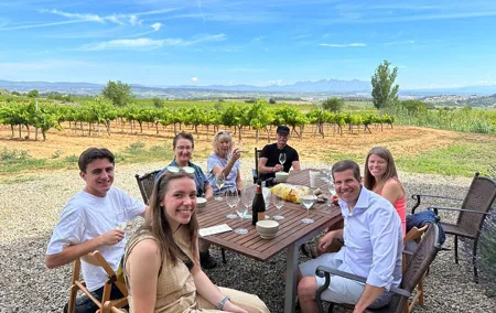Wine Tasting in Three Boutique Wineries Tour - Max 8 people